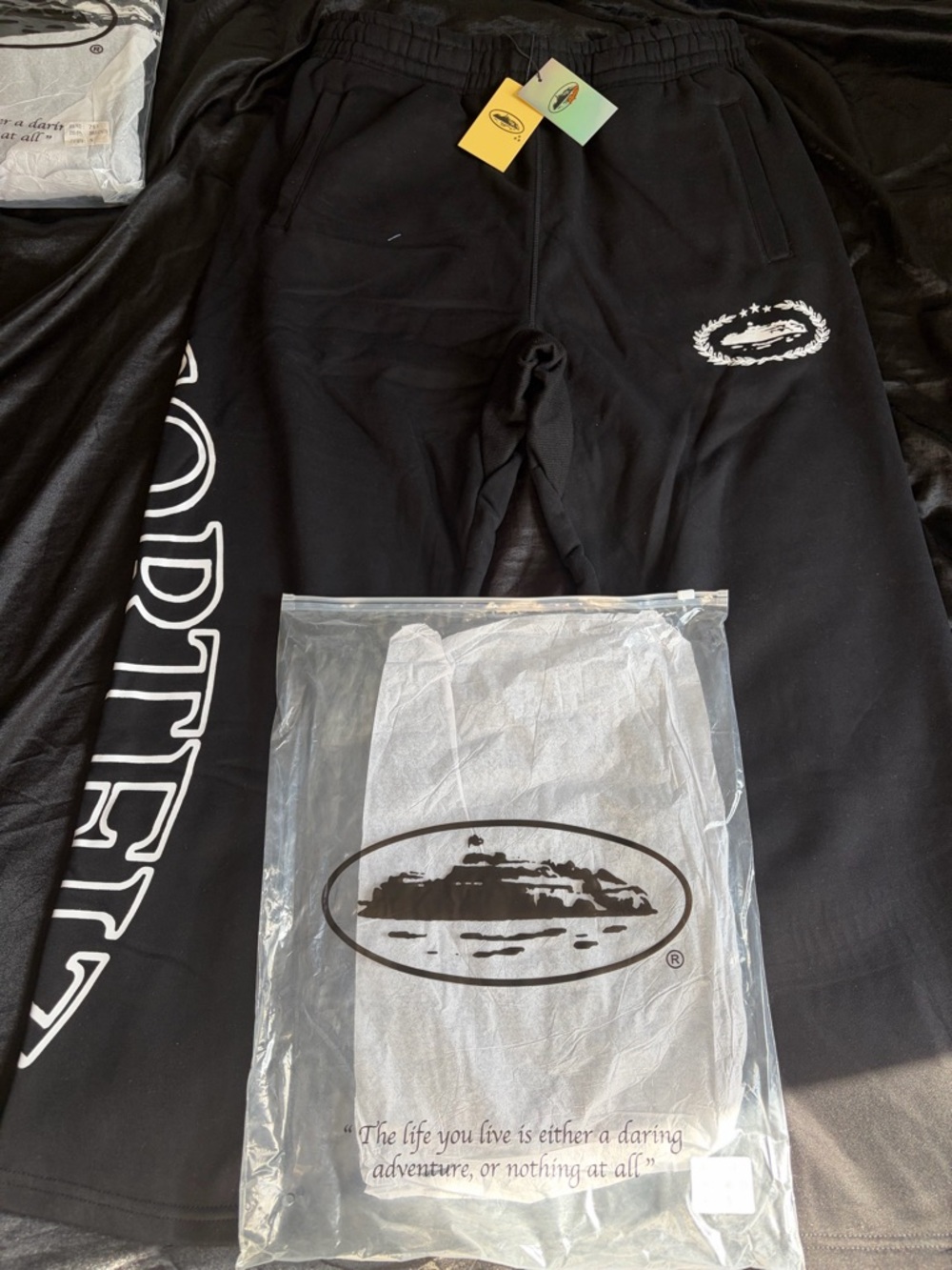 corteiz pants size small 100% authentic✅